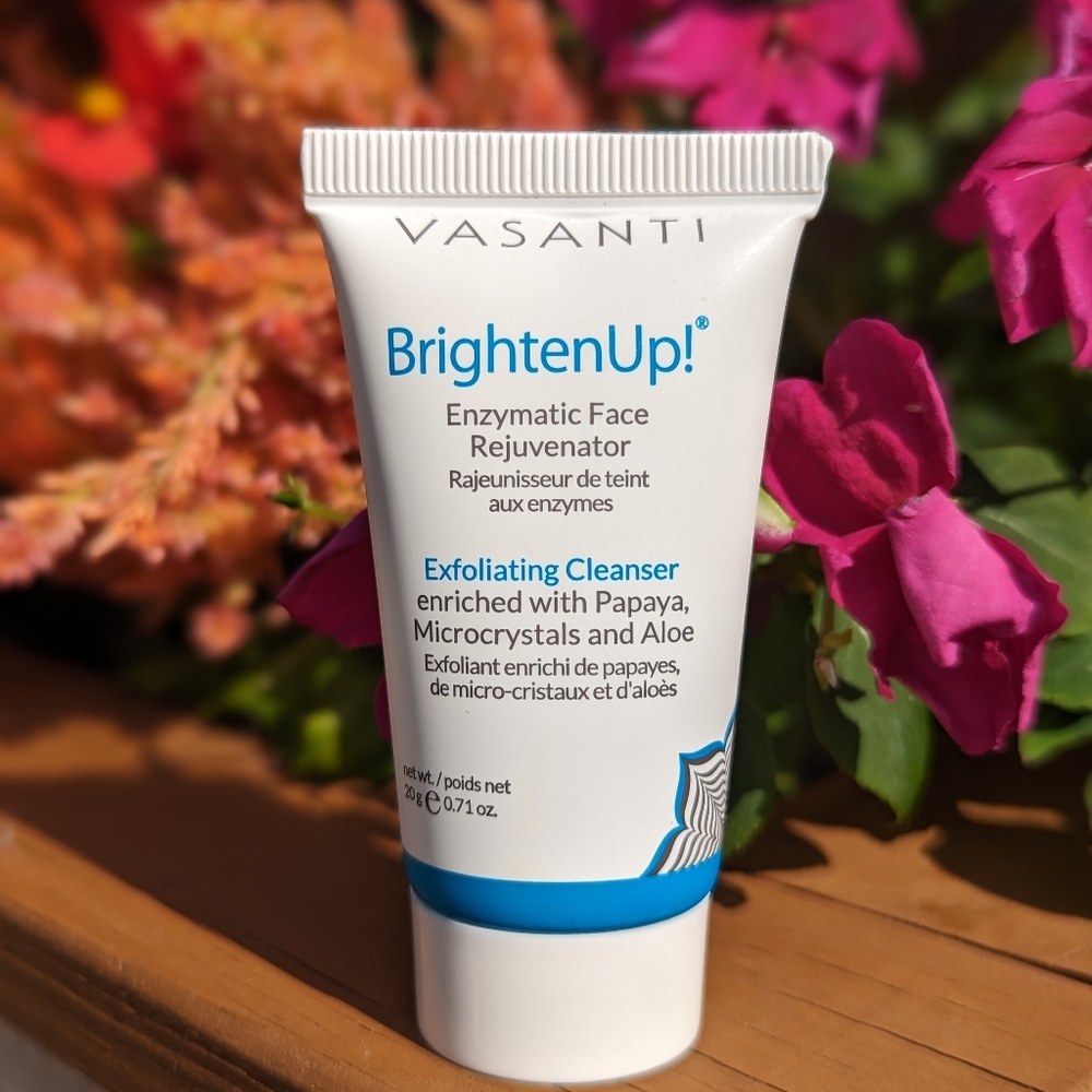🦓 4/$25 Vasanti Brighten Up! Exfoliating Cleanser 20 g (0.71 oz)